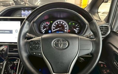 Toyota Esquire I, 2021 год, 2 250 000 рублей, 14 фотография