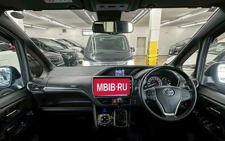 Toyota Esquire I, 2021 год, 2 250 000 рублей, 13 фотография