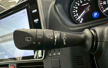 Toyota Esquire I, 2021 год, 2 250 000 рублей, 17 фотография
