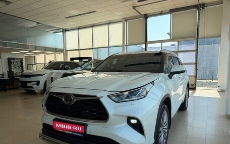 Toyota Highlander, 2021 год, 5 400 000 рублей, 1 фотография