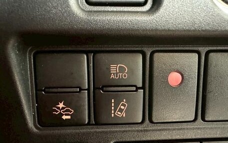 Toyota Esquire I, 2021 год, 2 250 000 рублей, 28 фотография