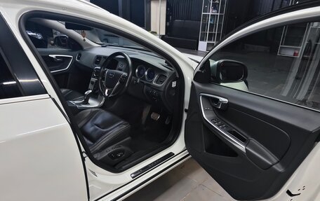 Volvo V60 I, 2012 год, 1 050 000 рублей, 5 фотография