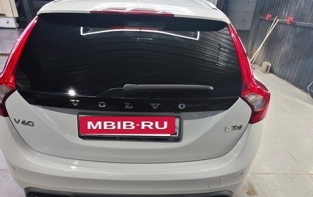 Volvo V60 I, 2012 год, 1 050 000 рублей, 3 фотография