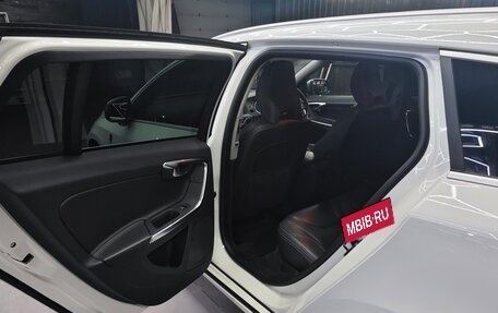 Volvo V60 I, 2012 год, 1 050 000 рублей, 14 фотография