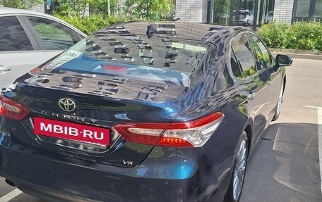 Toyota Camry, 2018 год, 2 600 000 рублей, 6 фотография