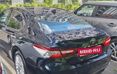 Toyota Camry, 2018 год, 2 600 000 рублей, 9 фотография