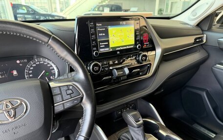 Toyota Highlander, 2021 год, 5 400 000 рублей, 9 фотография