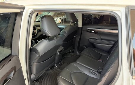 Toyota Highlander, 2021 год, 5 400 000 рублей, 12 фотография