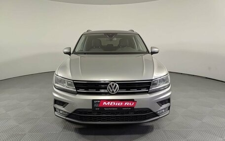 Volkswagen Tiguan II, 2020 год, 2 750 000 рублей, 2 фотография