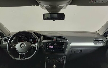 Volkswagen Tiguan II, 2020 год, 2 750 000 рублей, 17 фотография