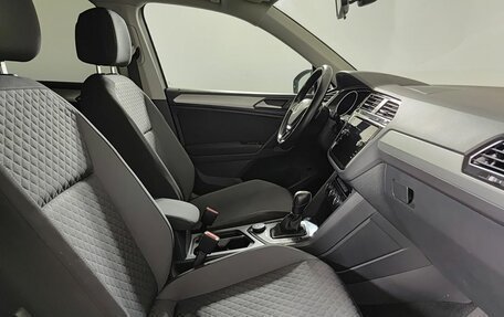 Volkswagen Tiguan II, 2020 год, 2 750 000 рублей, 13 фотография