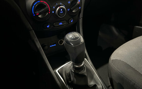 Hyundai Solaris II рестайлинг, 2012 год, 639 000 рублей, 13 фотография