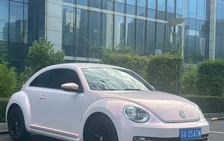 Volkswagen Beetle, 2014 год, 880 333 рублей, 4 фотография