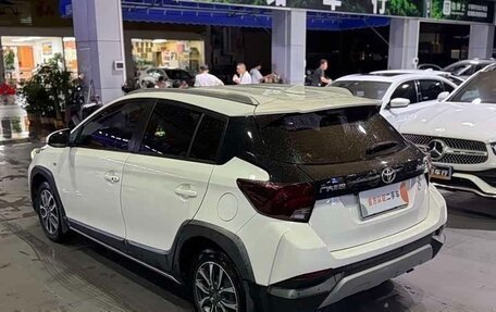 Toyota Yaris, 2023 год, 1 050 333 рублей, 4 фотография