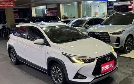 Toyota Yaris, 2023 год, 1 050 333 рублей, 3 фотография
