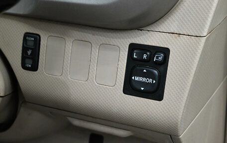 Toyota Porte II, 2005 год, 525 000 рублей, 13 фотография