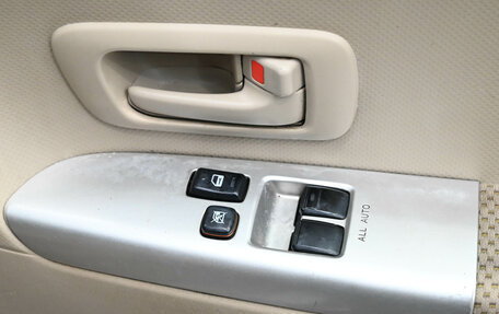 Toyota Porte II, 2005 год, 525 000 рублей, 12 фотография