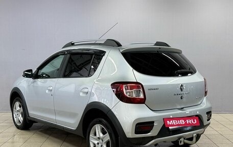 Renault Sandero II рестайлинг, 2017 год, 950 000 рублей, 5 фотография