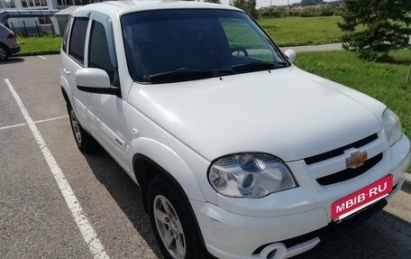 Chevrolet Niva I рестайлинг, 2018 год, 750 000 рублей, 4 фотография