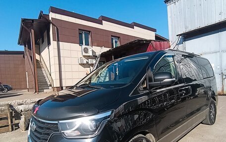 Hyundai H-1 II рестайлинг, 2021 год, 2 500 000 рублей, 8 фотография