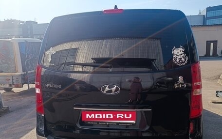 Hyundai H-1 II рестайлинг, 2021 год, 2 500 000 рублей, 3 фотография