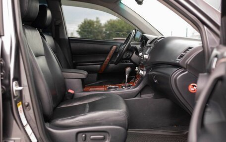 Toyota Highlander III, 2011 год, 1 880 000 рублей, 20 фотография