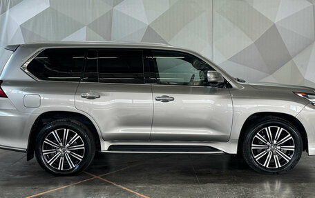 Lexus LX III, 2017 год, 6 500 000 рублей, 7 фотография