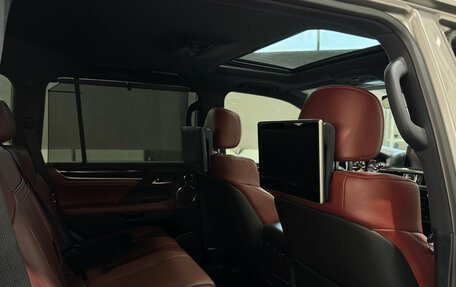 Lexus LX III, 2017 год, 6 500 000 рублей, 25 фотография