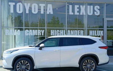 Toyota Highlander, 2026 год, 5 690 000 рублей, 4 фотография