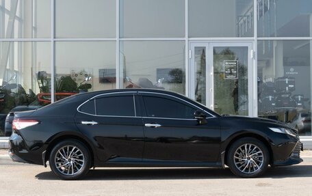 Toyota Camry, 2018 год, 2 730 000 рублей, 5 фотография
