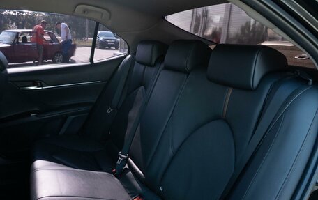 Toyota Camry, 2018 год, 2 730 000 рублей, 14 фотография