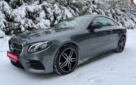 Mercedes-Benz E-Класс, 2018 год, 4 100 000 рублей, 4 фотография