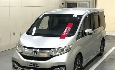 Honda Stepwgn IV, 2015 год, 1 400 000 рублей, 2 фотография