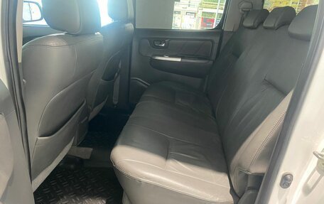 Toyota Hilux VII, 2012 год, 1 546 000 рублей, 16 фотография