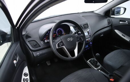 Hyundai Solaris II рестайлинг, 2016 год, 800 000 рублей, 10 фотография