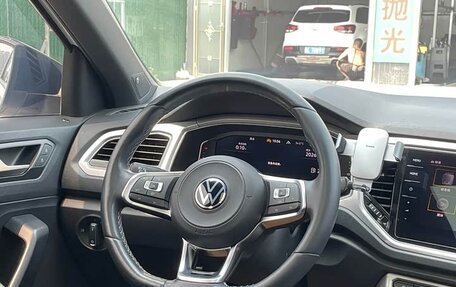 Volkswagen T-Roc I, 2022 год, 1 580 000 рублей, 11 фотография
