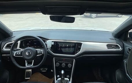 Volkswagen T-Roc I, 2022 год, 1 580 000 рублей, 10 фотография