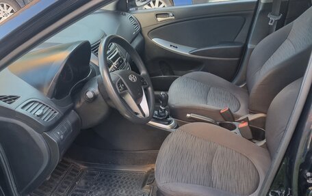 Hyundai Solaris II рестайлинг, 2016 год, 900 000 рублей, 6 фотография
