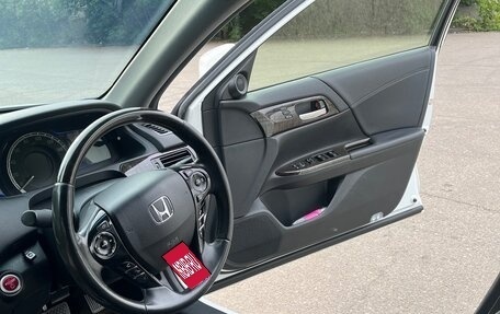 Honda Accord IX рестайлинг, 2013 год, 1 800 000 рублей, 12 фотография