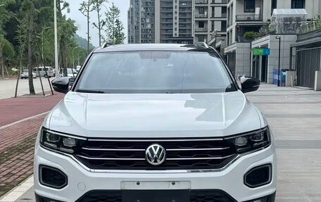 Volkswagen T-Roc I, 2020 год, 1 400 000 рублей, 2 фотография
