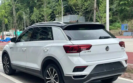 Volkswagen T-Roc I, 2020 год, 1 400 000 рублей, 4 фотография