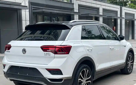 Volkswagen T-Roc I, 2020 год, 1 400 000 рублей, 6 фотография