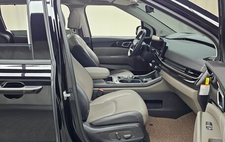KIA Carnival, 2025 год, 4 480 000 рублей, 16 фотография