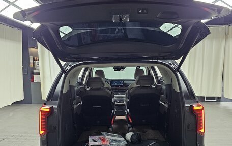KIA Carnival, 2025 год, 4 480 000 рублей, 28 фотография