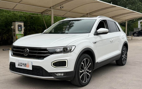 Volkswagen T-Roc I, 2022 год, 1 700 500 рублей, 1 фотография