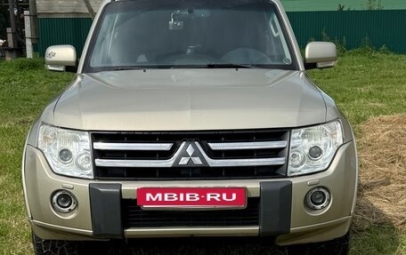 Mitsubishi Pajero IV, 2010 год, 2 350 000 рублей, 5 фотография