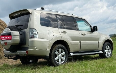 Mitsubishi Pajero IV, 2010 год, 2 350 000 рублей, 3 фотография