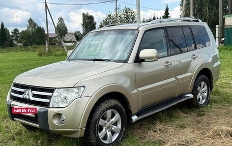 Mitsubishi Pajero IV, 2010 год, 2 350 000 рублей, 6 фотография