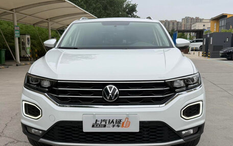 Volkswagen T-Roc I, 2022 год, 1 700 500 рублей, 2 фотография