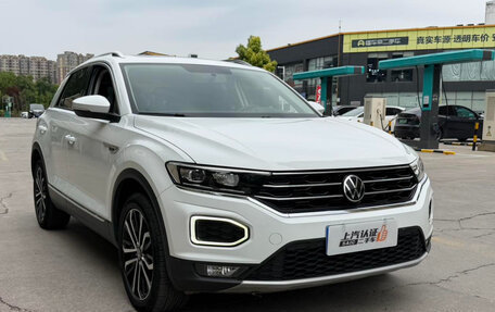 Volkswagen T-Roc I, 2022 год, 1 700 500 рублей, 3 фотография